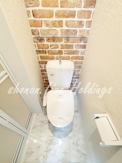 ユナイト汐入ページ・ワンのトイレ|温水洗浄便座付きトイレ