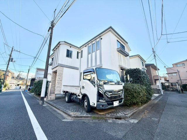 杉並区桃井1丁目　中古戸建の外観|2025.12.05撮影

現地ご見学希望・資料請求などお気軽にお問い合わせ下さい！
03-5990-5201