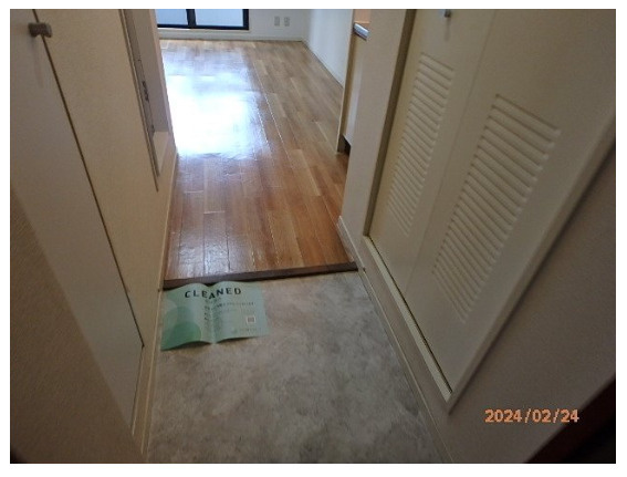 ハイネスプラザ新宿5の玄関