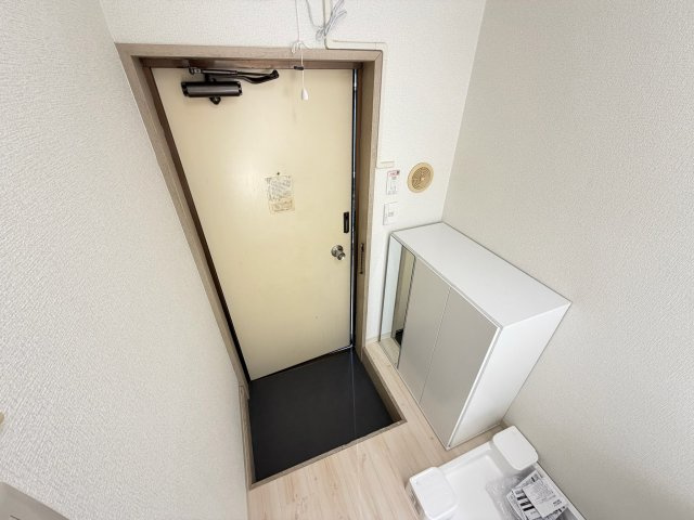 アレイ御幸の玄関|明るい玄関です