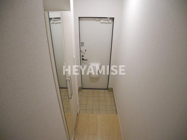 ルミエール　エヴァンの玄関