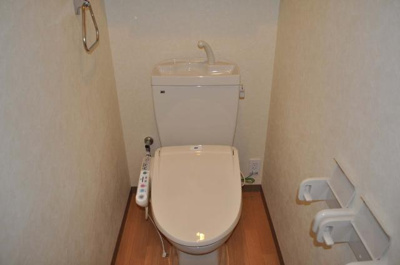 【トイレ】 | グランドール・ヴィラ | シャワー付トイレ