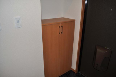 【玄関】 | グランドール・ヴィラ | 玄関