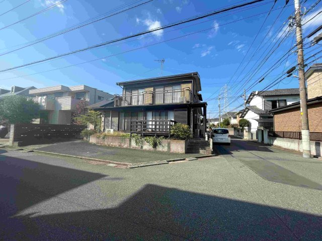 酒井根3丁目　中古の前面道路含む現地写真