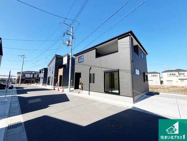 ●29(土)30(日)現地案内可能！　奈良市杏町　ラスト1邸の前面道路含む現地写真|周辺は閑静な住宅街！前面道路広々で車の出し入れも便利です。駐車が苦手な方でも安心して車庫入れできます！