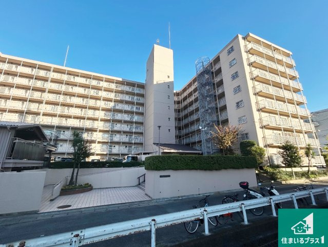 伏見日光ハイツ2号棟