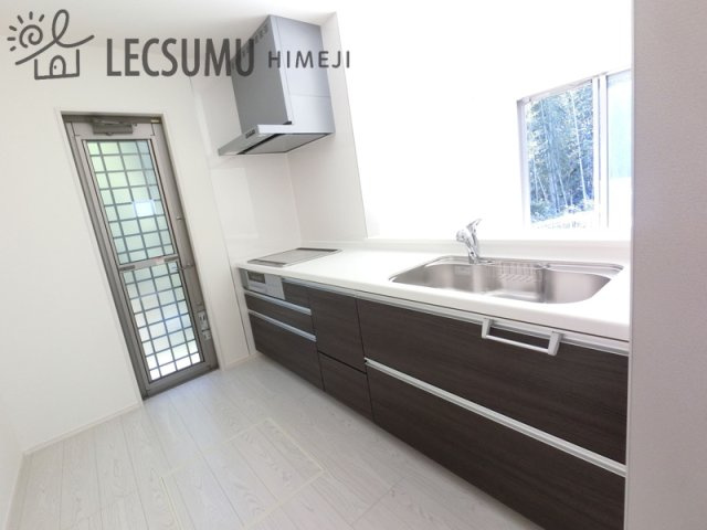 姫路市広畑区西蒲田第８期／全２棟のキッチン|同社施工例