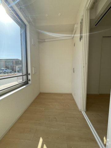 イースト　ワン　ピースのバルコニー