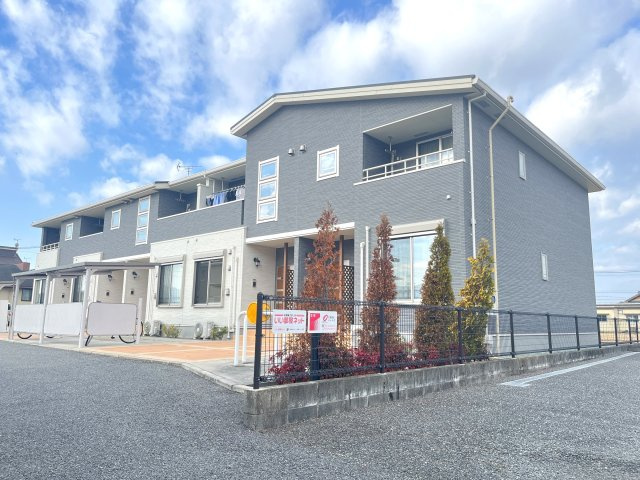 イースト　ワン　ピースの外観