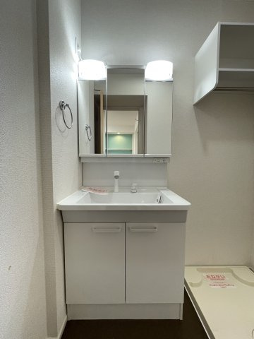 イースト　ワン　ピースの洗面所