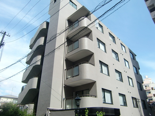 ルミエール六甲の外観