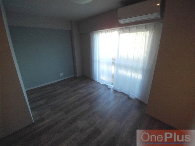 ジ・アークス王子公園(旧光青マンション)の洋室