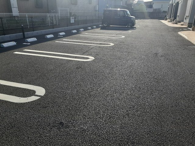 ラフィーネⅠの駐車場|カースペースがあります