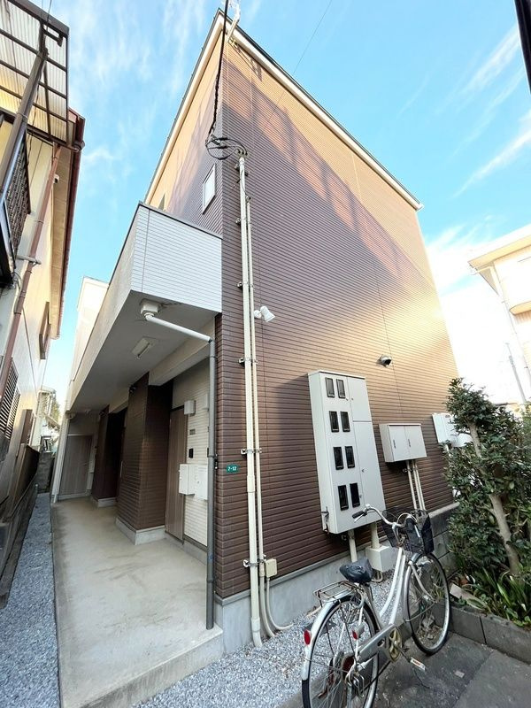 ピュアメゾン岩槻西原台の外観