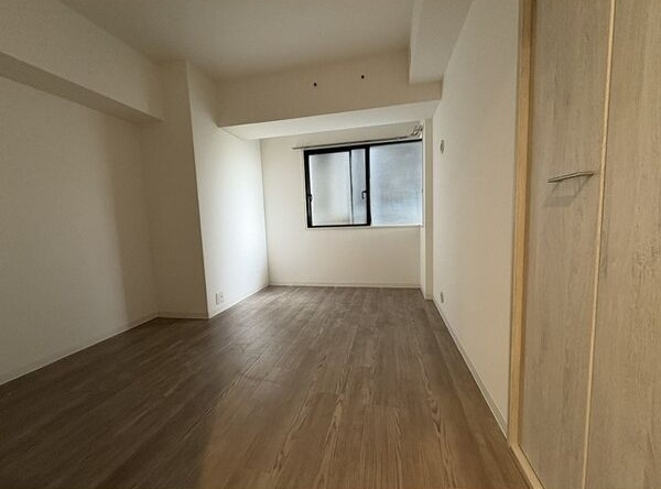 帝塚山グランアトリウムの寝室