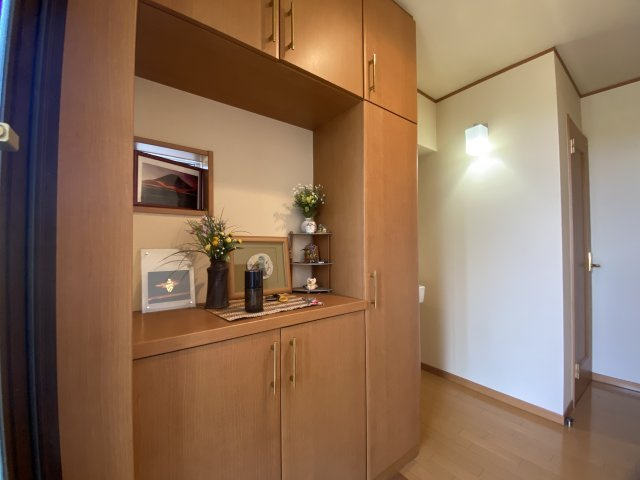 青空に映えるモダンブルーの邸宅【狭山市下奥富中古戸建2880万円】のその他