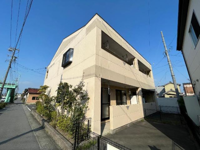 【外観】 | レインボーハウス | 外観写真（昼）