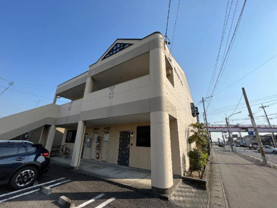 【外観】 | レインボーハウス | 外観写真（昼）