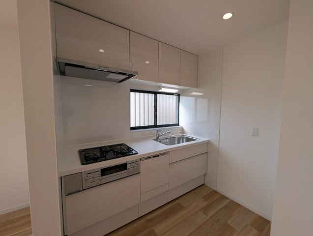 伊丹市北伊丹七丁目　テラスハウスのキッチン