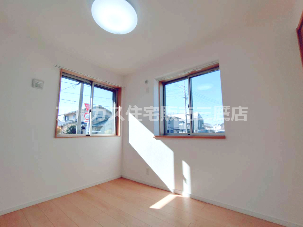 調布市深大寺南町５丁目 京王線 調布駅 中古戸建の洋室