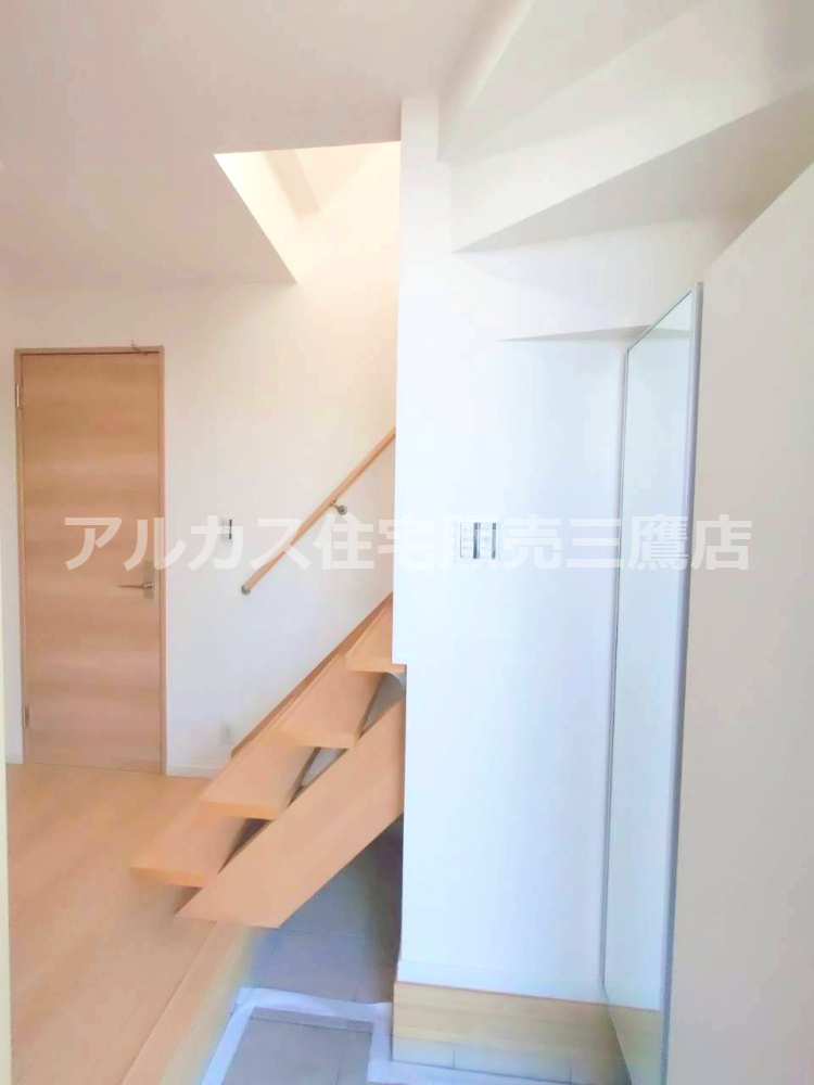 調布市深大寺南町５丁目 京王線 調布駅 中古戸建の玄関