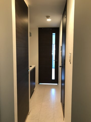 ジーベック蒲田ステーションエグゼの玄関|収納もある玄関です