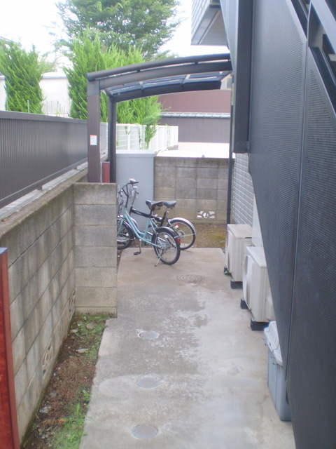 フラット石楠花のその他共用部分|★うれしい屋根付き駐輪場★