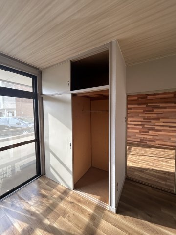 小型犬or猫ペット飼育可、洞峰公園近く：二の宮ハイツの収納|ハンガーラック付きでクローゼットのようにお使いになれます