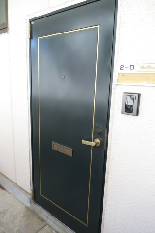 小型犬or猫ペット飼育可、洞峰公園近く：二の宮ハイツの玄関|玄関です