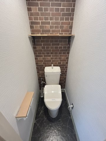 小型犬or猫ペット飼育可、洞峰公園近く：二の宮ハイツのトイレ|シンプルで使いやすいトイレです