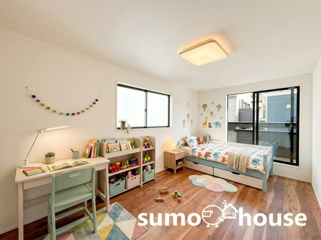 新築分譲住宅全2棟　川崎市宮前区東有馬の居間・リビング|ゆったりとした居間です