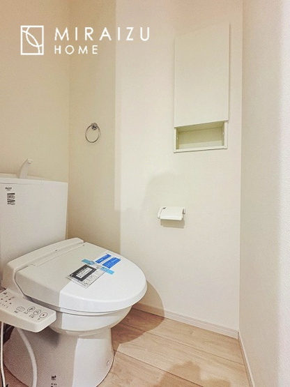 【トイレ】 | おしり洗浄、ビデ洗浄、暖房便座の機能を標準装備。トイレットペーパーの無駄遣いを防ぎ、肌を傷つける心配がありません♪
