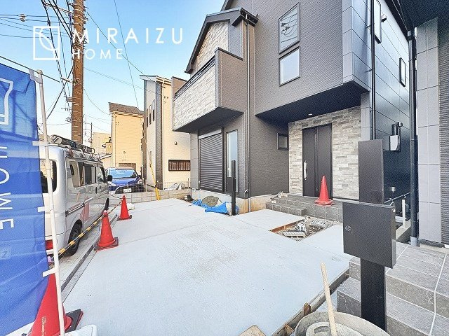 【前面道路含む現地写真】 | 日当たりの良いお家は嬉しいですよね。それぞれ価値観が分かれる箇所です、実際に内覧して日当たりの心地よさをご体感下さいね♪