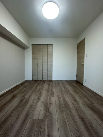 赤羽神谷サンハイツの洋室