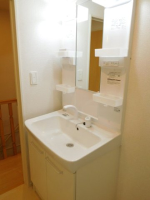 【洗面所】 | チェリーガーデン | ゆったりとスペースのある洗面所