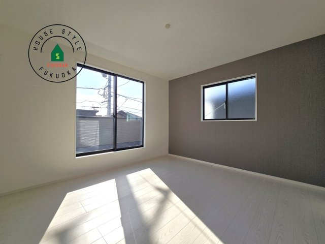 福岡市早良区次郎丸1町目第2-1棟（2号棟）　の内観：施工例|主寝室には収納力に優れたクローゼットがありますので、お部屋もすっきり片付きます。