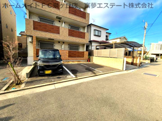 【駐車場】