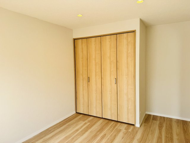 ファミール西八王子Ｂ号棟（１号棟）の収納|～収納力の高いクローゼット完備～