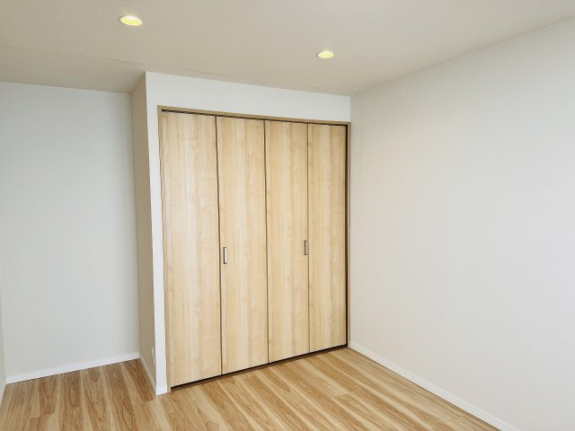 ファミール西八王子Ｂ号棟（１号棟）の収納|～収納力の高いクローゼット完備～