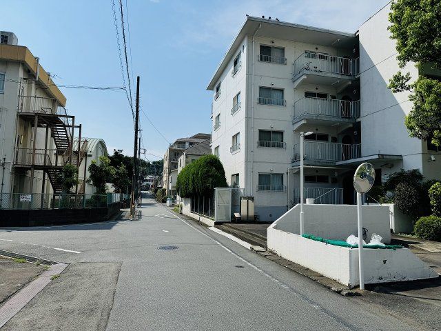 ファミール西八王子Ｂ号棟（１号棟）の周辺|～小中学校が徒歩5分圏内のためお子様の登下校も安心～