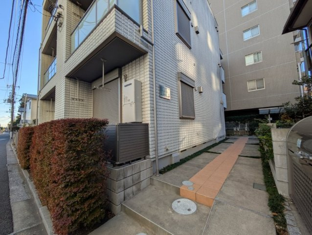 ゼフィルス武蔵境のエントランス