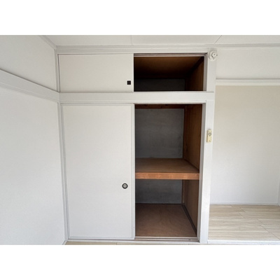 【内装】 | 大塚ハイツ2号棟 | 明るい色調の室内です