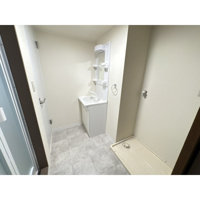 【洗面所】 | ハイグレード篠崎Ⅱ | 広い洗面スペース