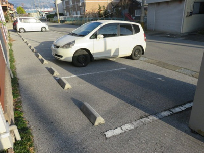 【駐車場】 | ロイヤルクレスト