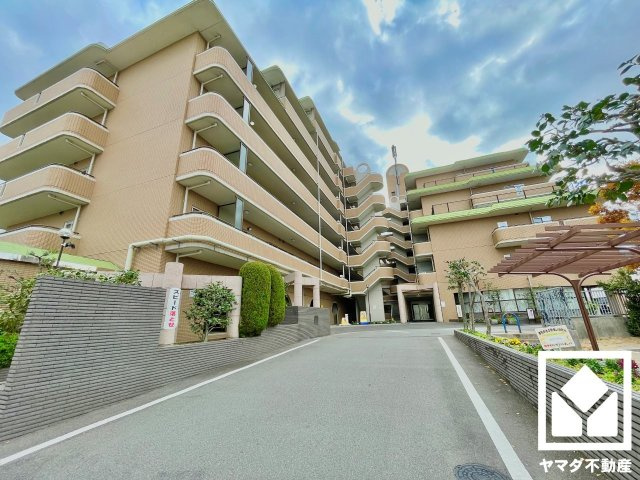 朝日プラザ宇治の外観