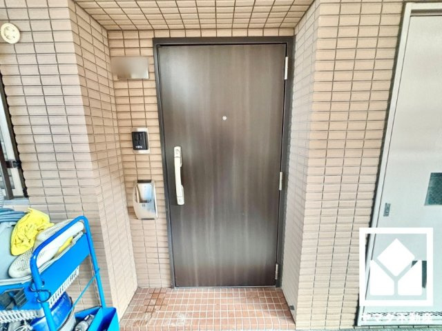 朝日プラザ宇治の玄関