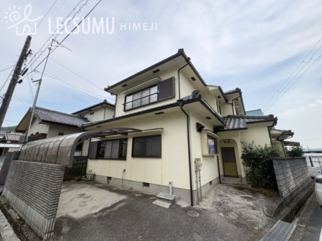 姫路市川西台/中古戸建の外観