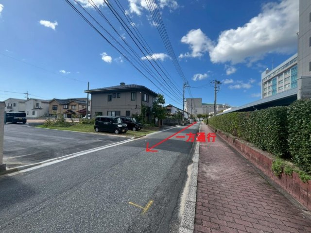 【前面道路含む現地写真】の画像