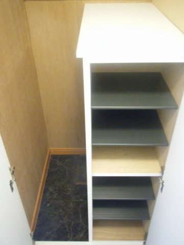 レオパレスくおれの玄関