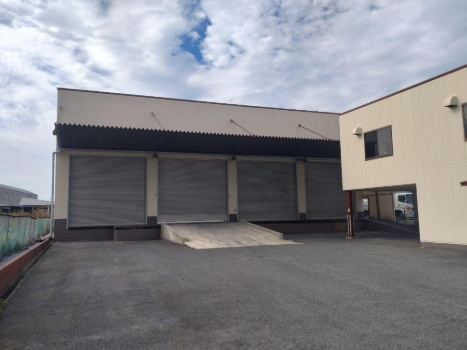 門真市桑才新町　倉庫の外観